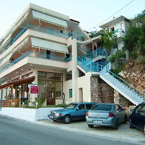  Hotel Let Lukova